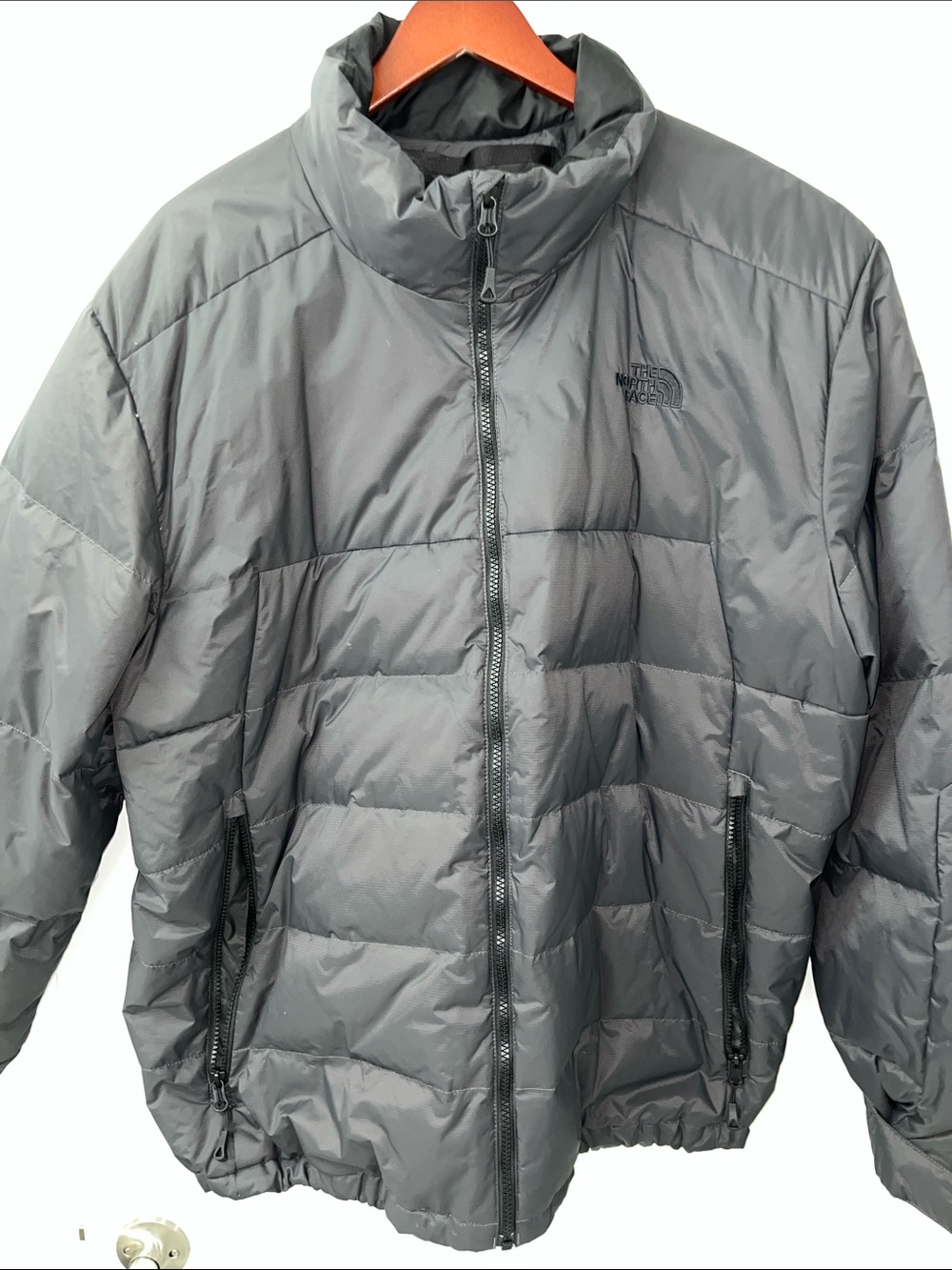 The North Face Men's Black/Charcoal Quilted Puffer Jacket Size XXL. Like New